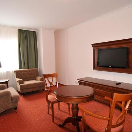 Hotel Tex Club Botosani Luaran gambar