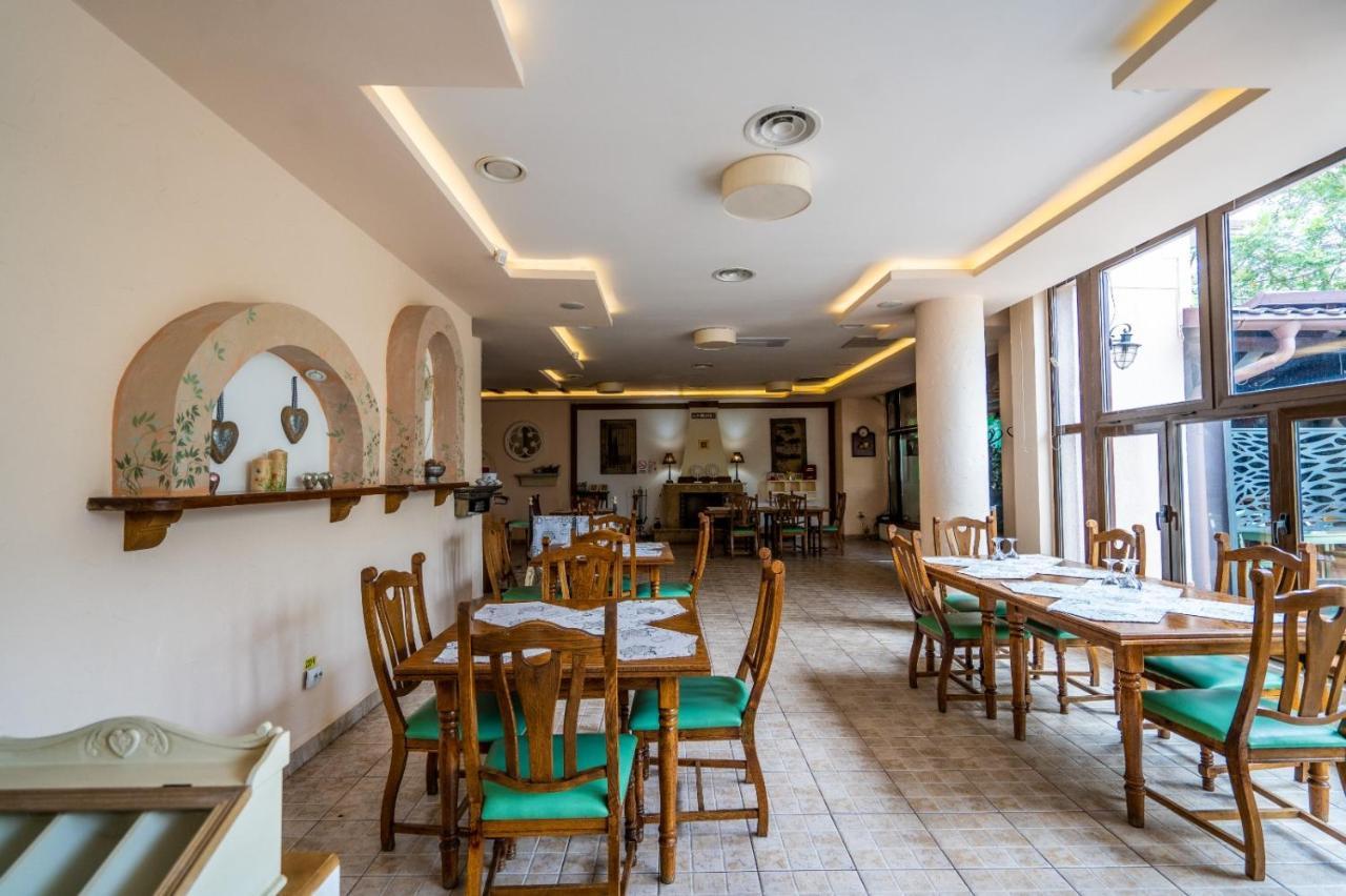 Hotel Tex Club Botosani Luaran gambar