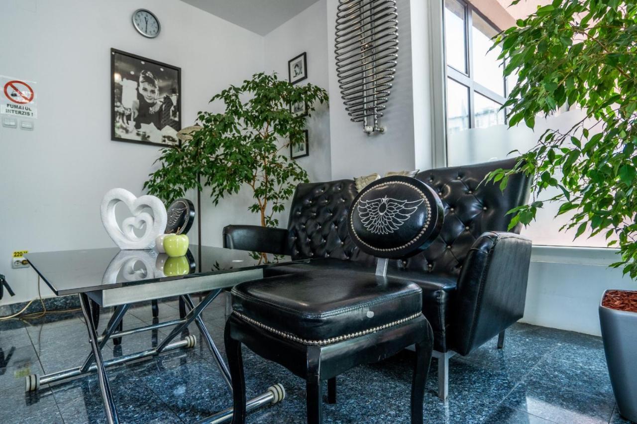 Hotel Tex Club Botosani Luaran gambar