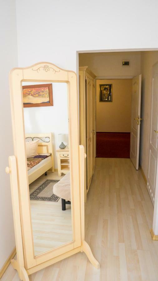 Hotel Tex Club Botosani Luaran gambar