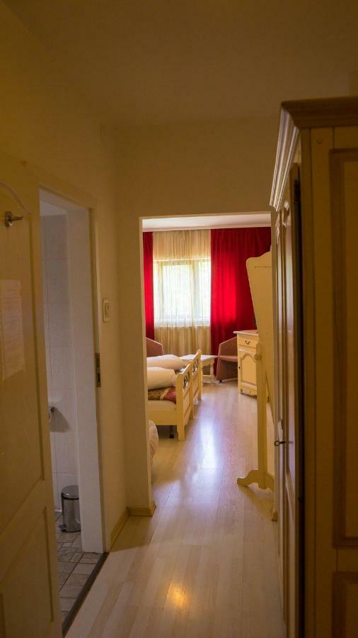 Hotel Tex Club Botosani Luaran gambar