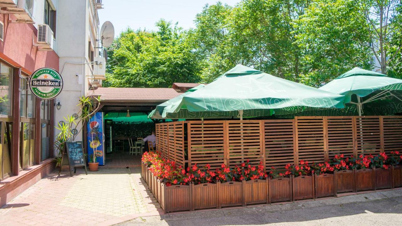 Hotel Tex Club Botosani Luaran gambar