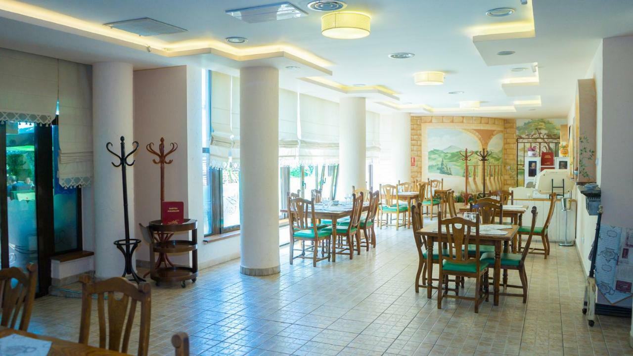 Hotel Tex Club Botosani Luaran gambar