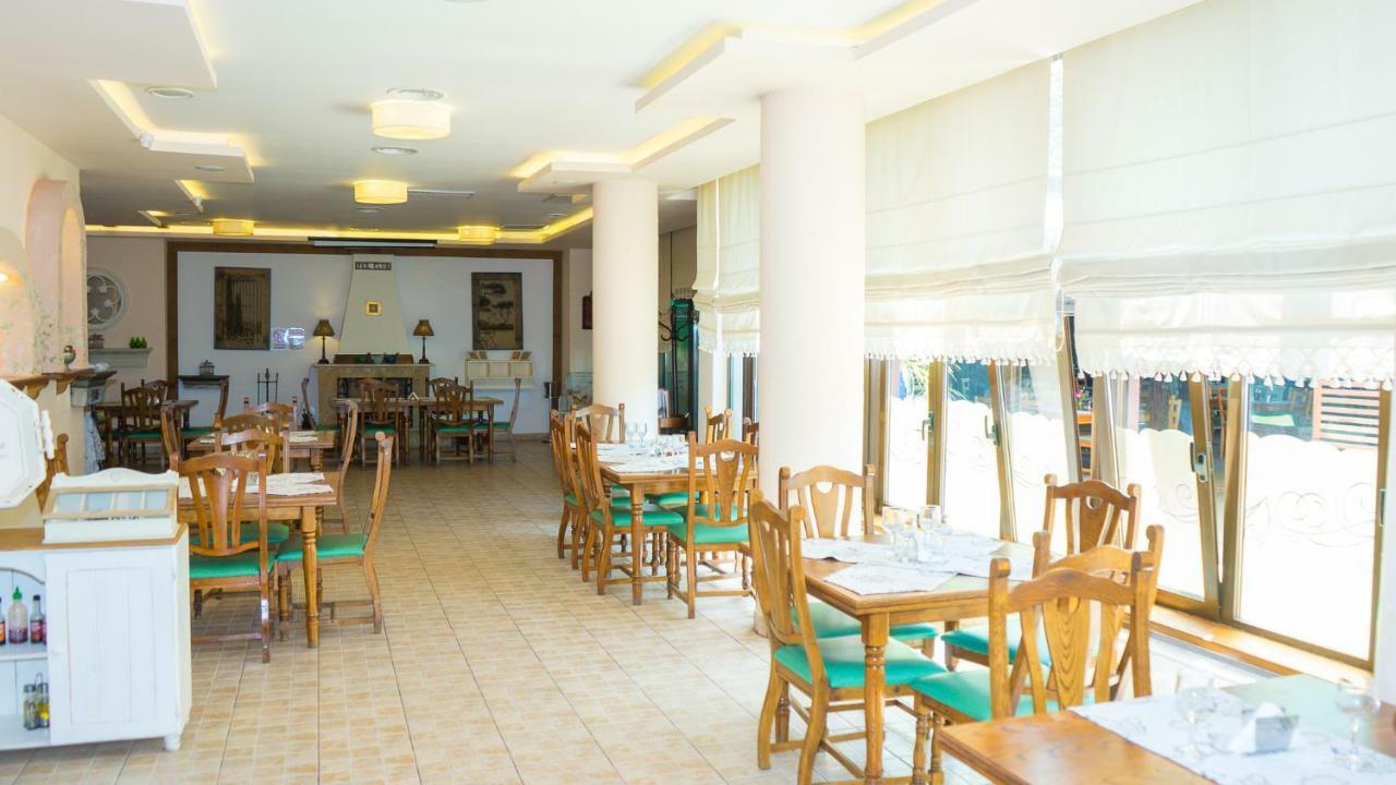 Hotel Tex Club Botosani Luaran gambar