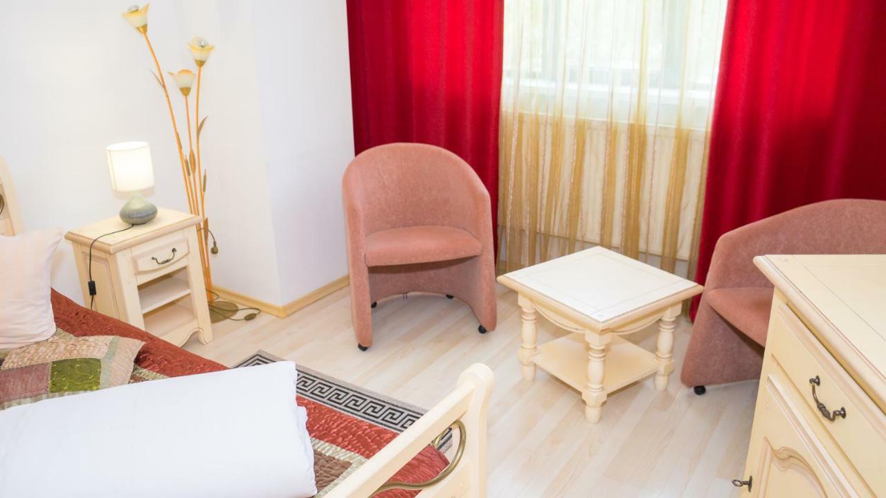 Hotel Tex Club Botosani Luaran gambar